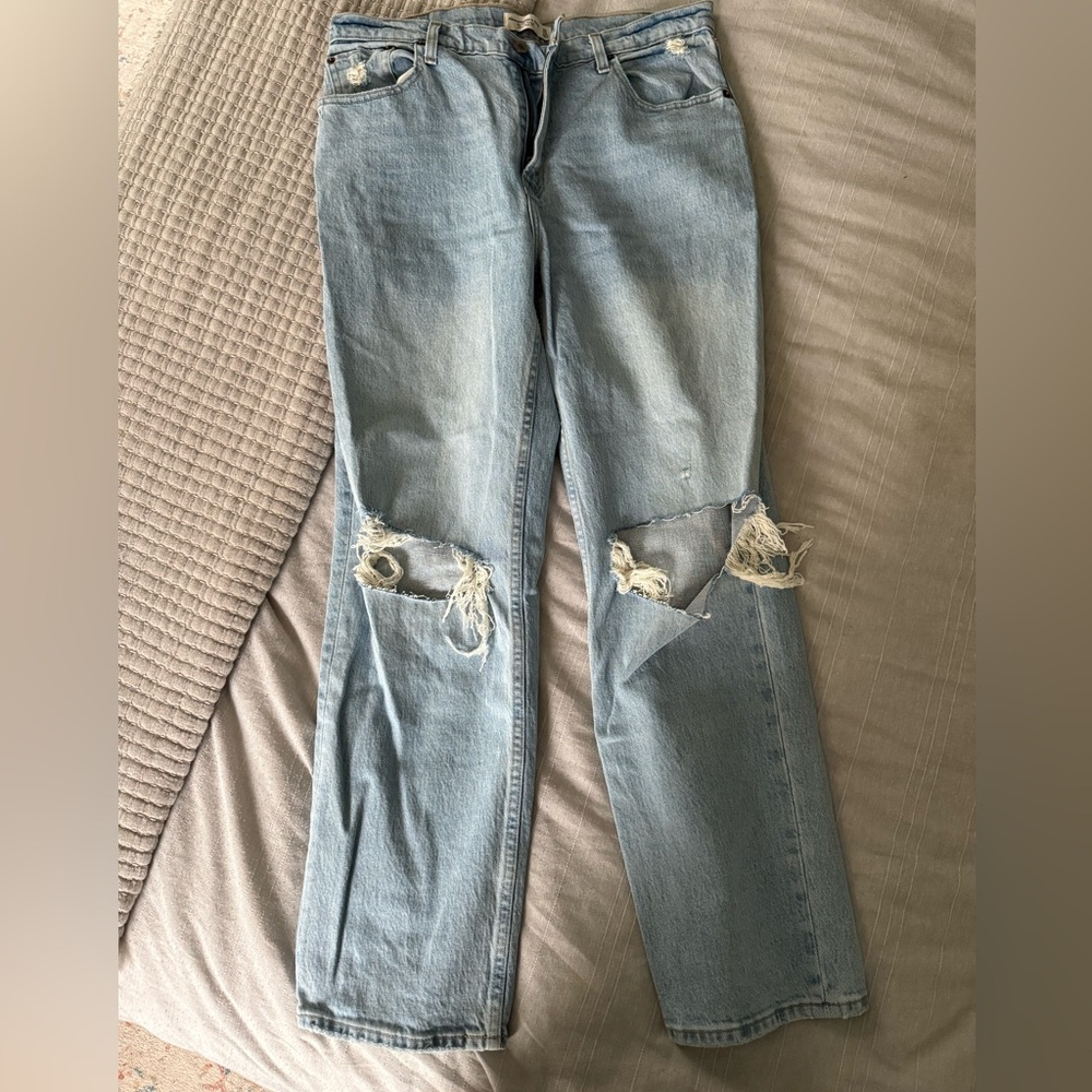 Abercrombie & Fitch Light Wash High-Rise Distressed Jeans